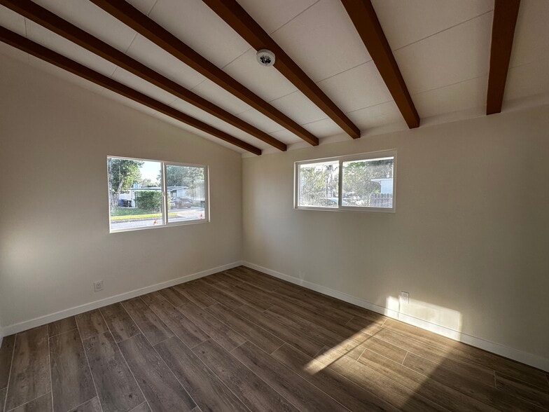 Building Photo - 20315 Hamlin St