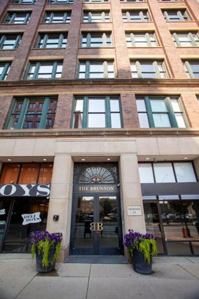 Building Photo - 160_WALL