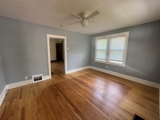 Building Photo - 45 Kattelville Rd