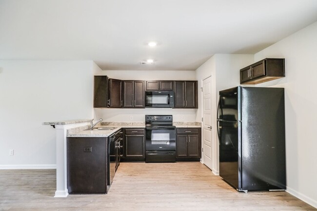 Building Photo - Oglethorpe Landing