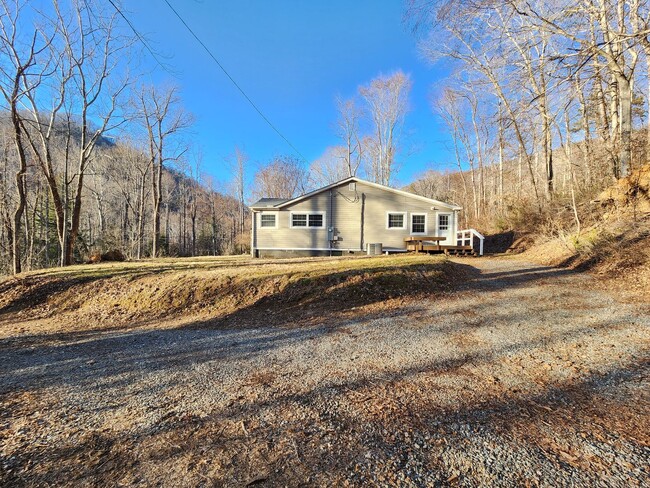 Building Photo - Secluded Swannanoa Rental!