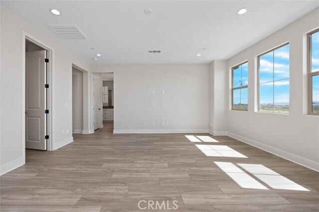 Building Photo - 9355 Astor