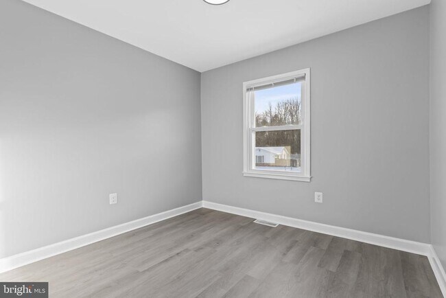 Building Photo - 1316 Wilson Rd