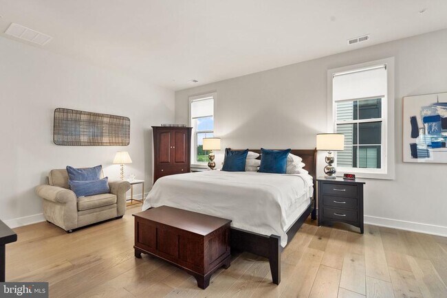 Building Photo - 43443 Croson Ln