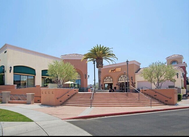 Building Photo - Newly Remodeled 4 Bedroom Townhome in Torrey Highlands - END UNIT