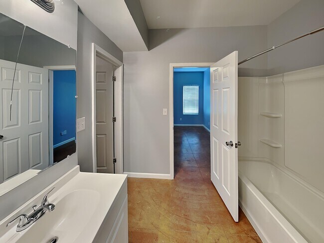 Building Photo - 133 Blackhawk Cove