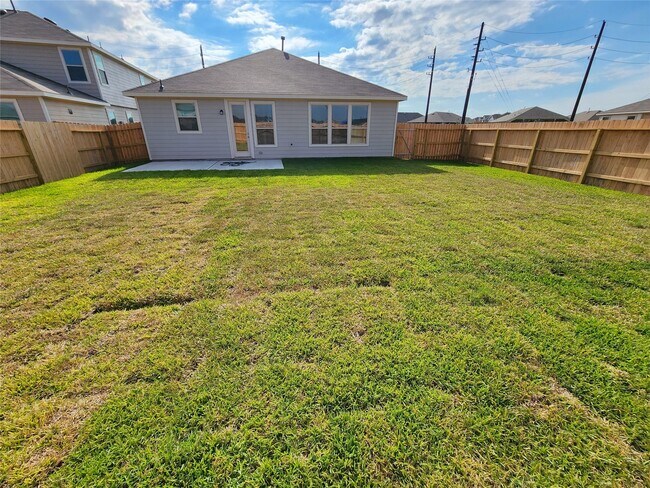 Building Photo - 1530 Grand Olympia Dr