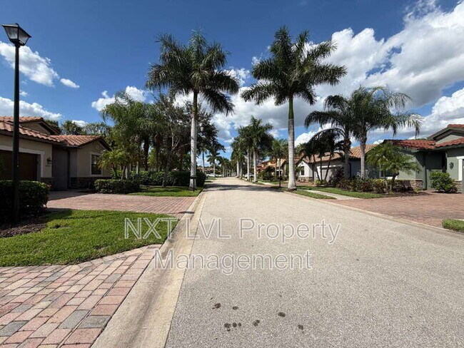 Building Photo - 9453 River Otter Dr