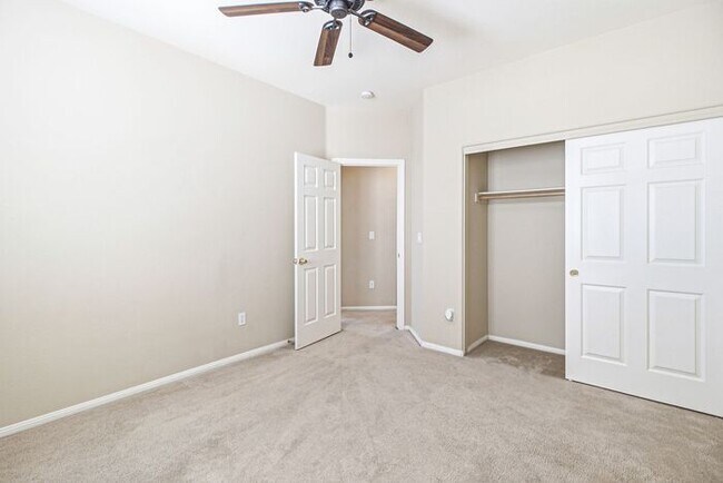 Building Photo - Spacious Mountains Edge Home with 4 Bedrooms & 2-Car Garage
