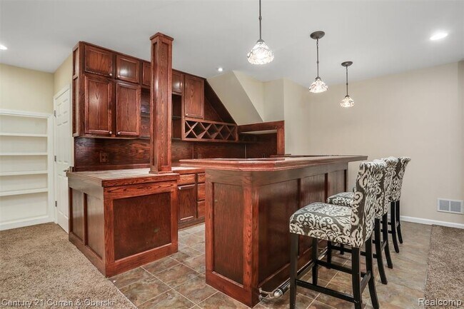 Building Photo - 41656 Steinbeck Glen