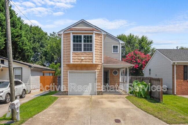 Primary Photo - 5312 Pandoria Ave