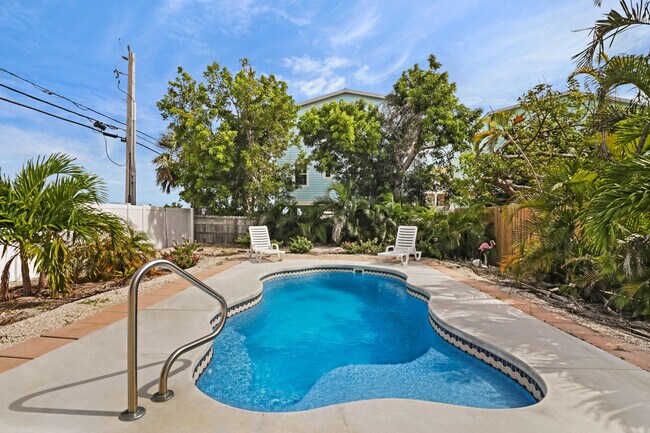 Building Photo - 53 Barry Ave