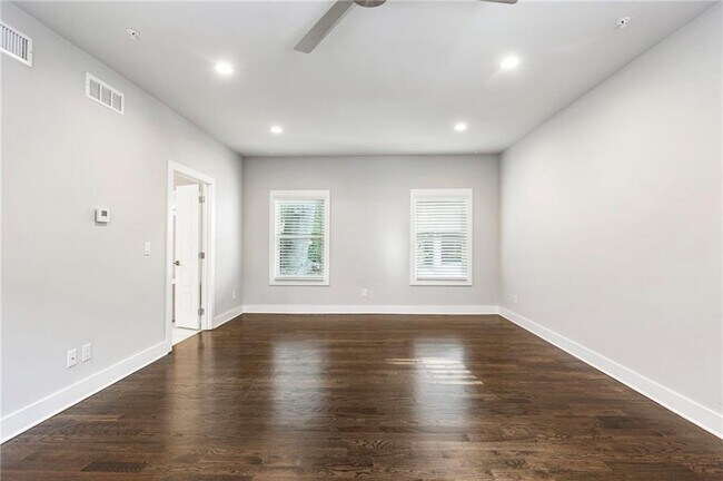 Building Photo - 1819 Huntington Hills Ln NW