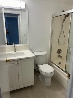 Building Photo - 18081 SE Country Club Dr