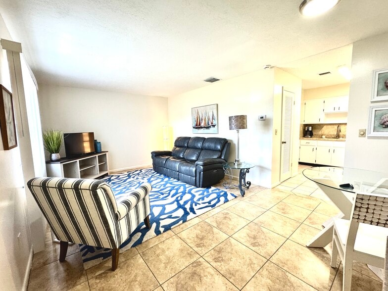 Living Room - 506 Quincy Ave