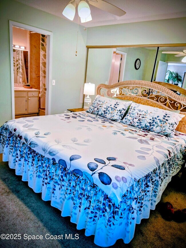 Building Photo - 1123 Breezy Way