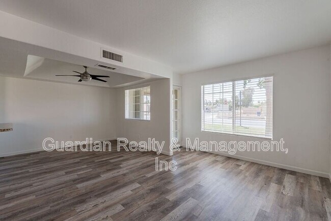 Building Photo - 2335 W Desiree Ln