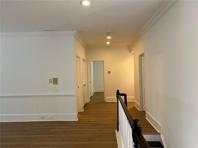 Building Photo - 4608 Chattahoochee Crossing SE