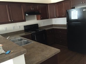 Building Photo - 1422 W Cole St