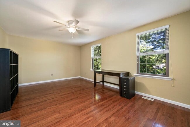 Building Photo - 723 Kings Croft Dr