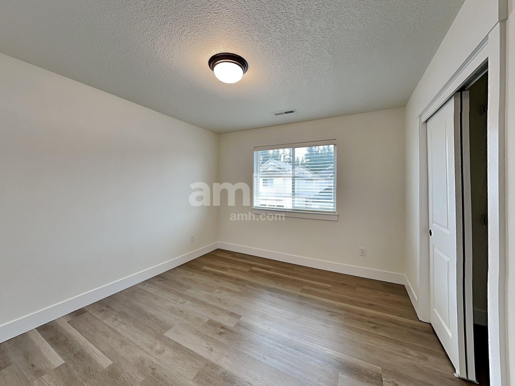 Building Photo - 7029 S 11th St