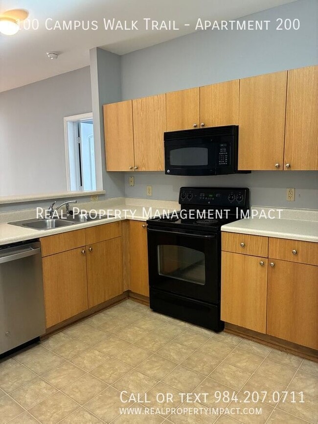 Building Photo - 100 Campus Walk Trl