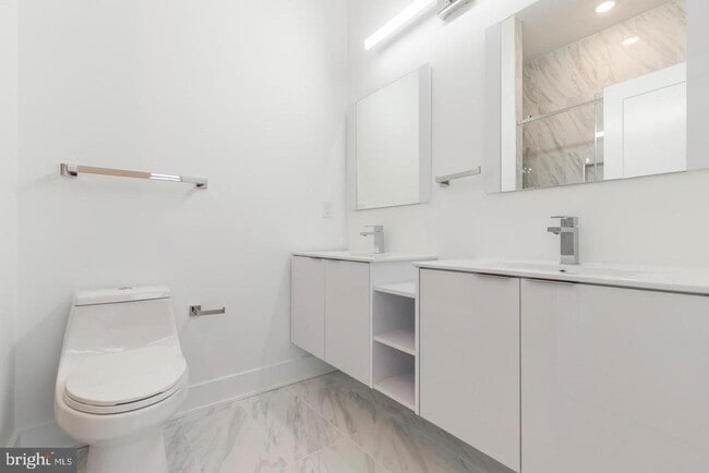 Building Photo - 90-94 E Laurel St