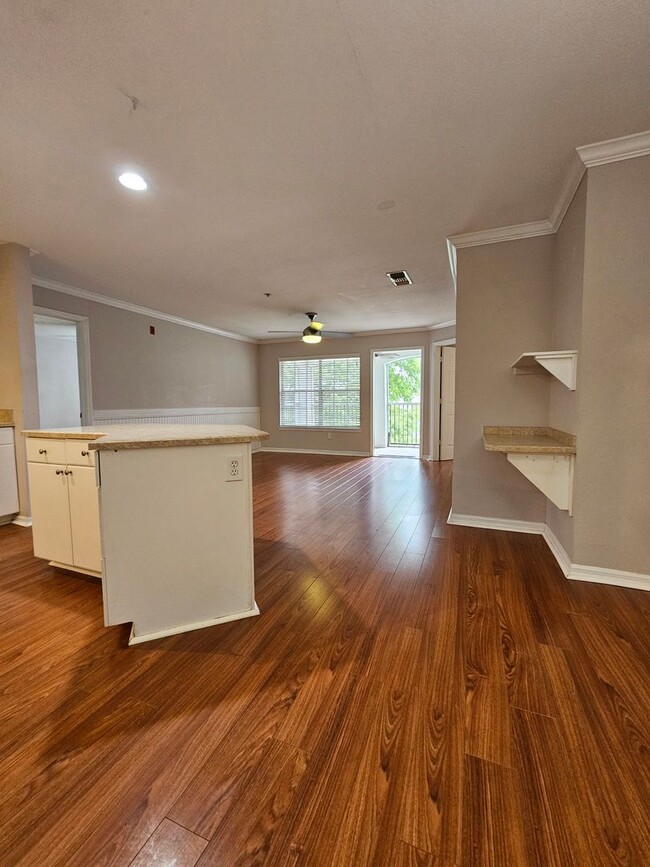 Building Photo - A small, gated community close to UNF, St....