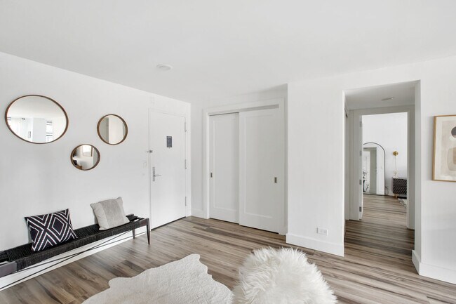 Building Photo - 330 W 58th St