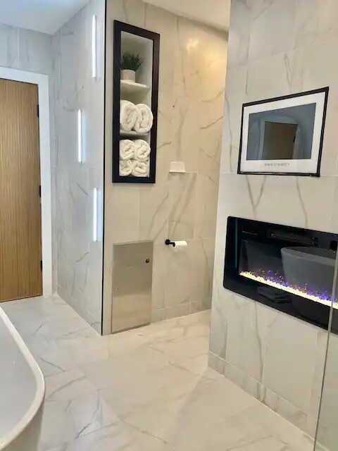 Building Photo - 1907 Maginn Dr