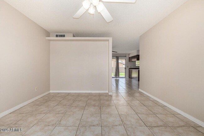 Building Photo - 2361 E Capri Ave