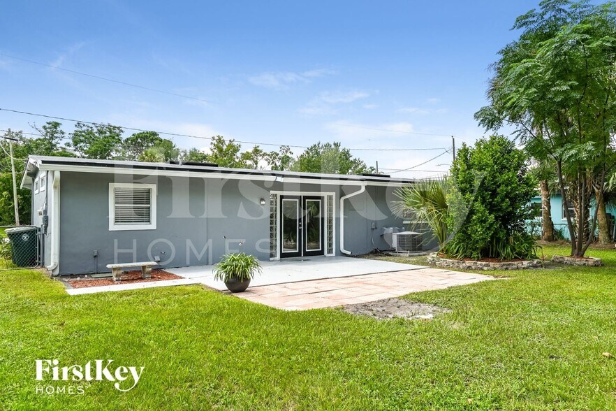 Building Photo - 10847 Dulawan Dr