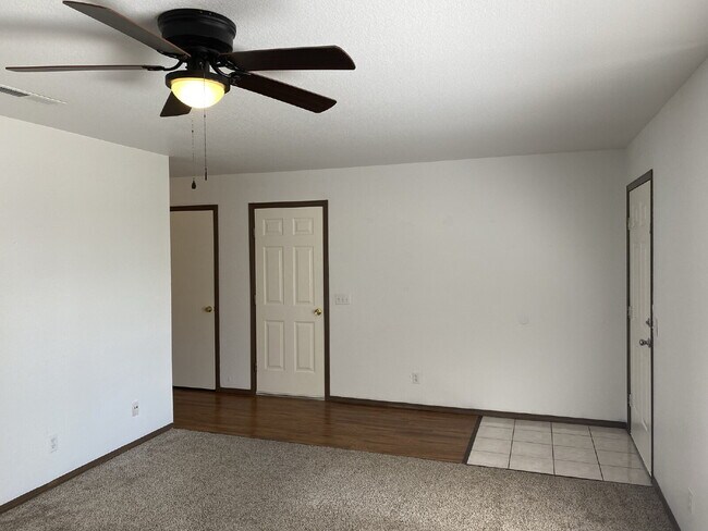Building Photo - 3128 Jerri Ln