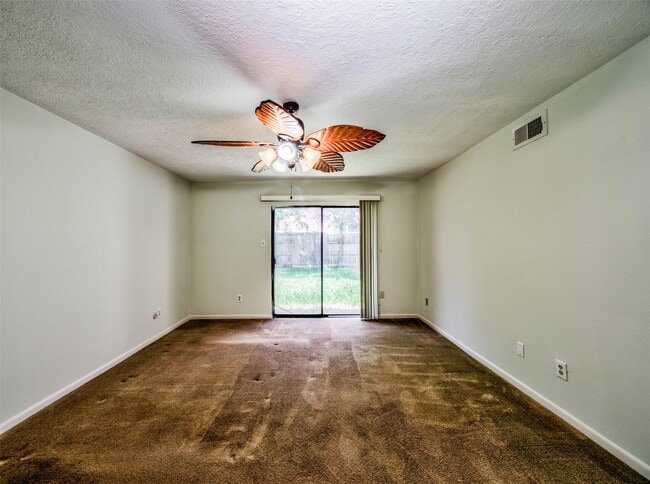 Building Photo - 8022 La Brea Dr