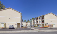 Building Photo - Cabiao Townhomes