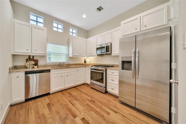 Building Photo - 8705 Bryam St