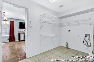 Building Photo - 1007 Cat Mesa