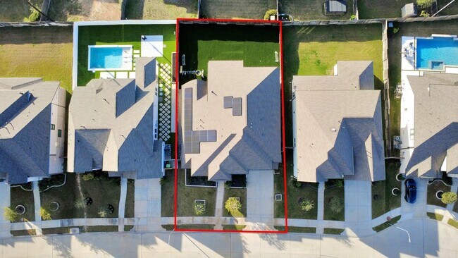 Building Photo - 10719 Klaria Cres Ct