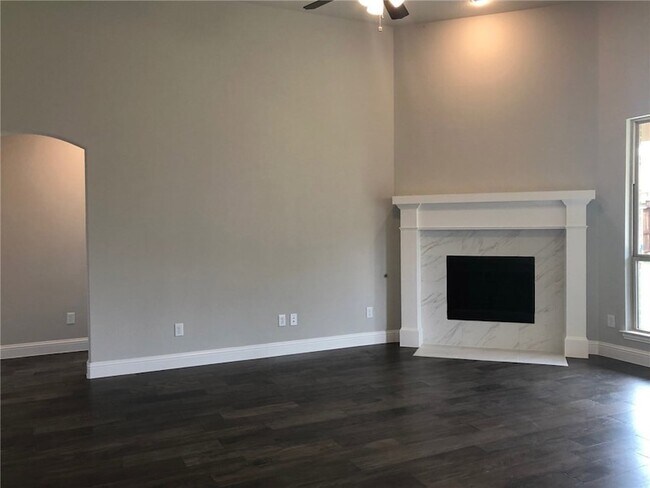 Building Photo - 2008 Artesia Blvd