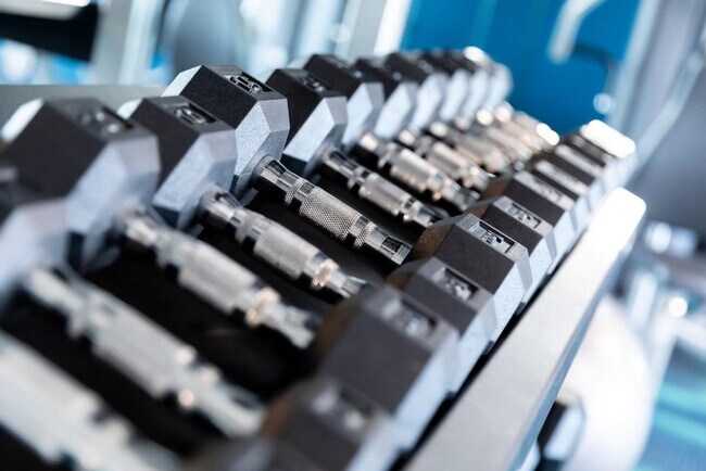 Building Photo - 1400 Walnut St