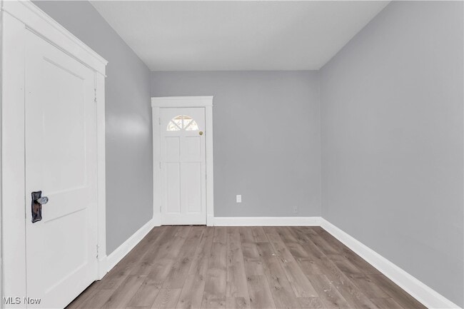 Building Photo - 3138 W 101st St