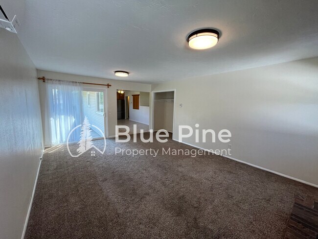 Building Photo - 2409 Briarcliff Ave
