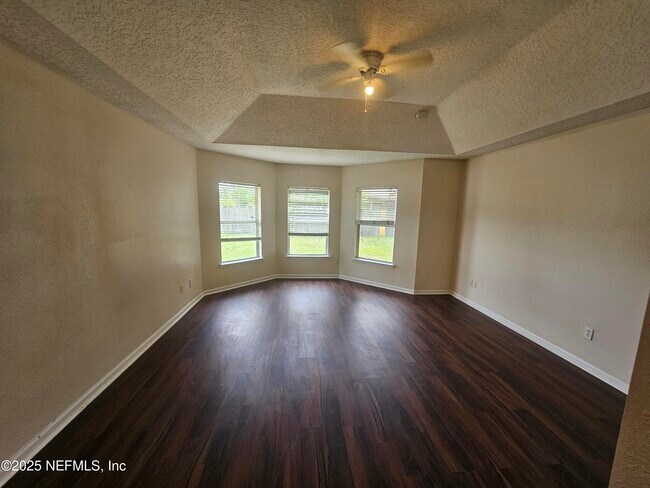 Building Photo - 11212 Belmont Oaks Dr