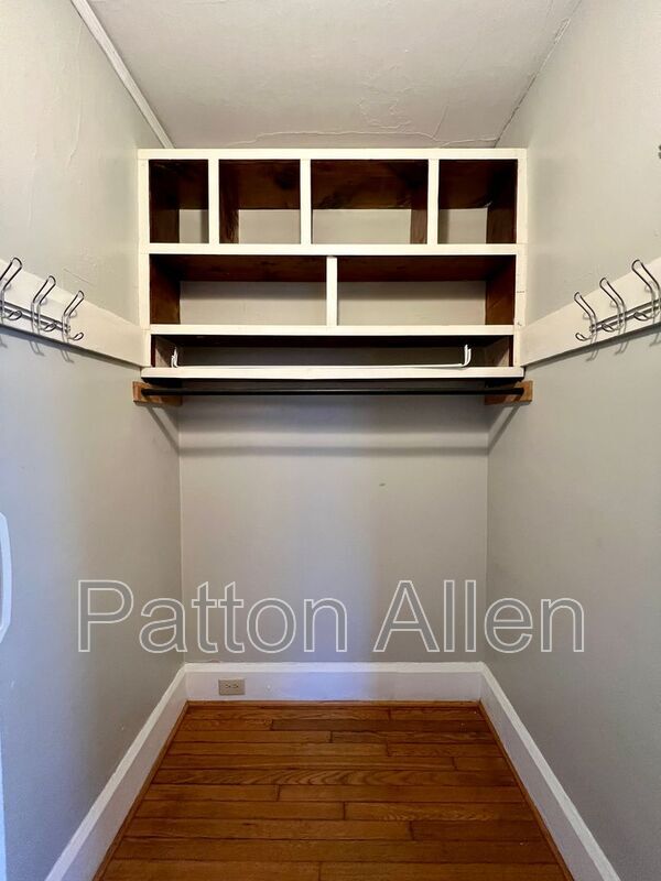 Building Photo - 105 Edwin Pl