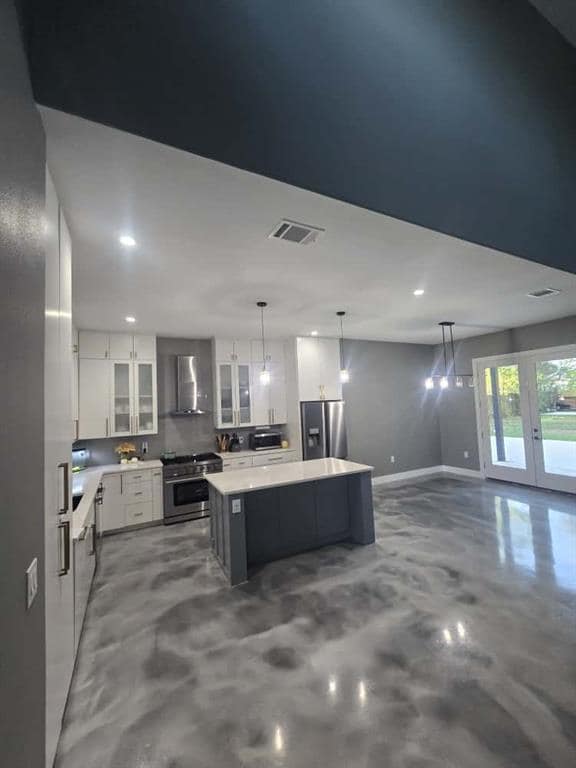 Building Photo - 724 Ramsey Ave