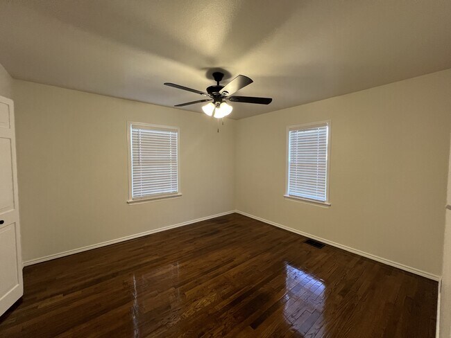 Building Photo - 2517 28th St