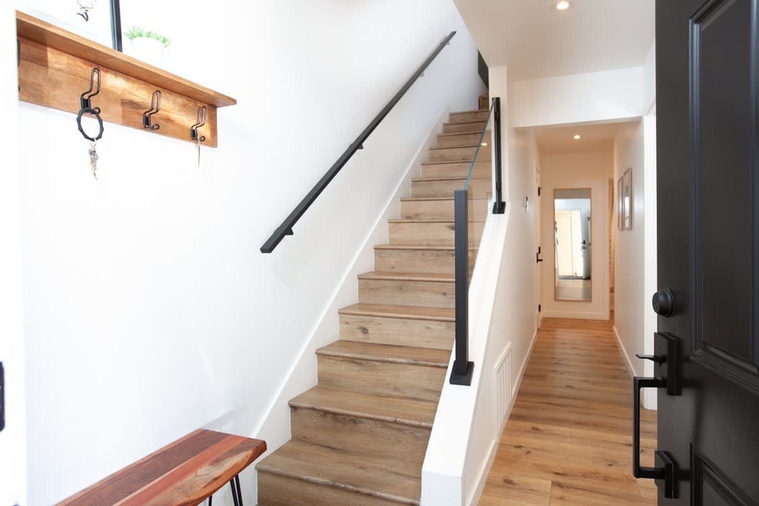 Building Photo - 321 Ski Way
