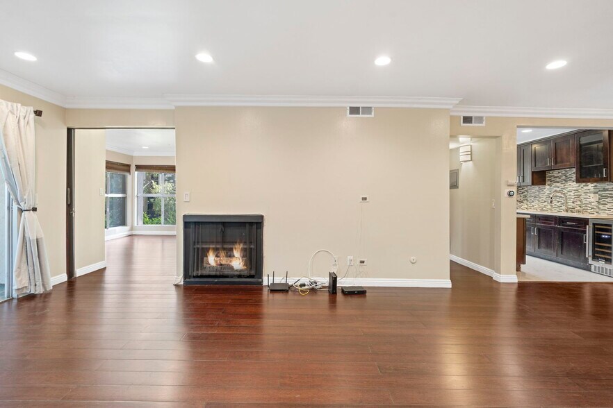 Building Photo - 3113 Raintree Cir