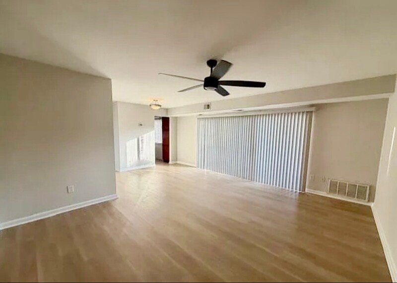 Building Photo - 1805 William St