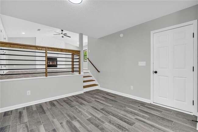 Building Photo - 5303 Kemper Pl
